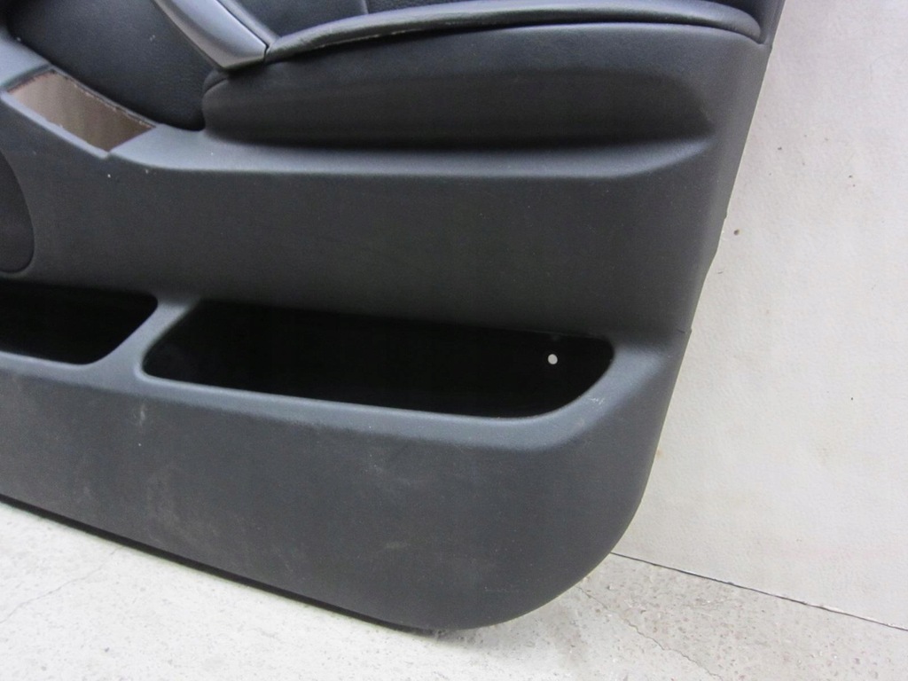 BMW X5 E53 UŞĂ LATERALĂ FAŢĂ DREAPTA FAŢĂ DREAPTA PIELE NEGĂ Product image