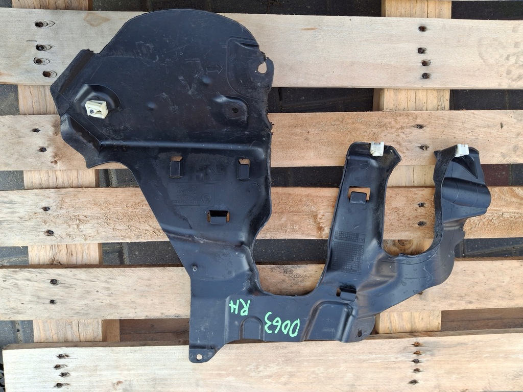 BMW G11 G12 CAPAC ROATE DREAPTA sau STÂNGA 7347021 7347022 Product image