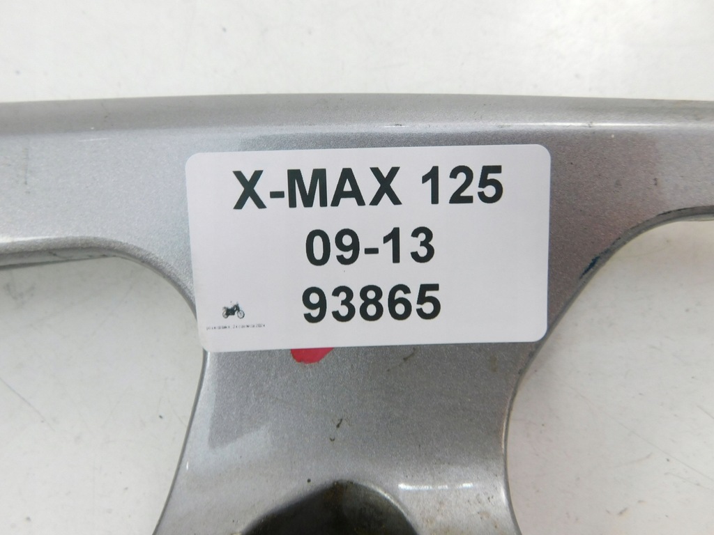 YAMAHA X-MAX 125 09-13 MÂNER PASAGER DREAPTA Product image