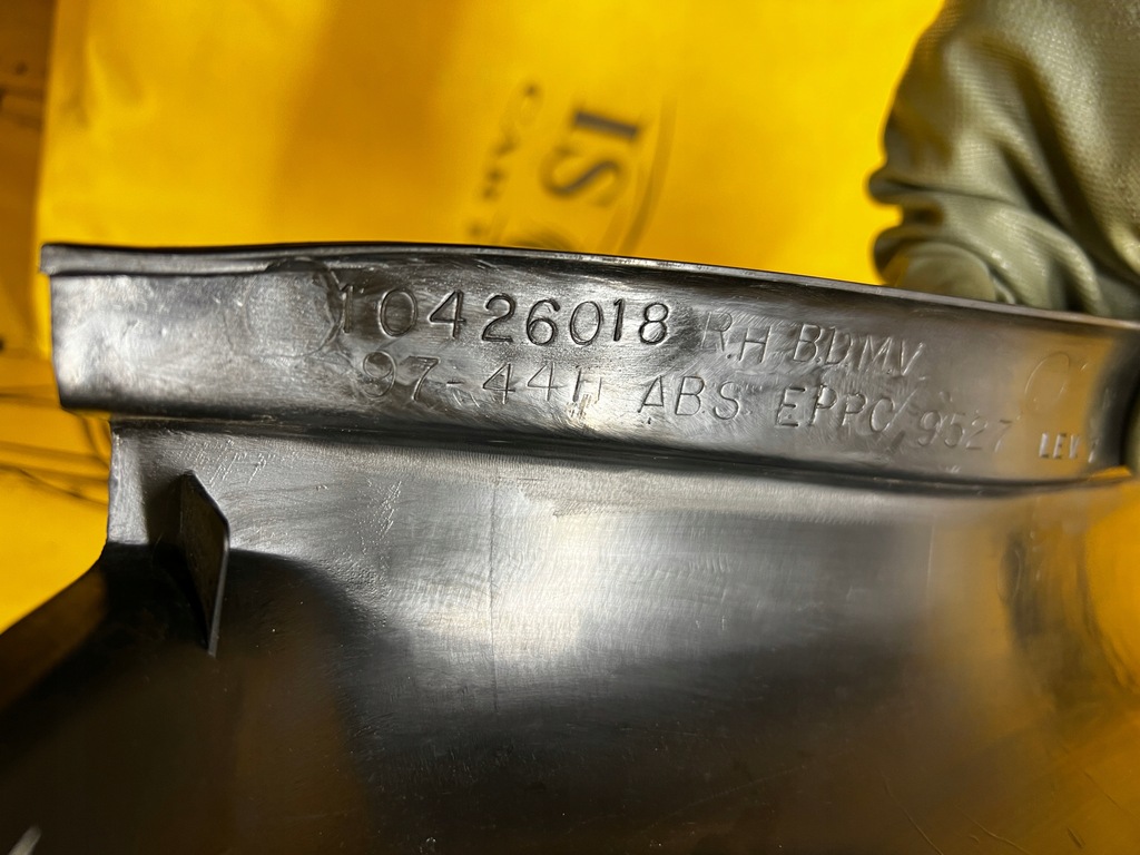 Barele de acoperire a stâlpului central B Chevrolet Corvette C5 97-04 Product image