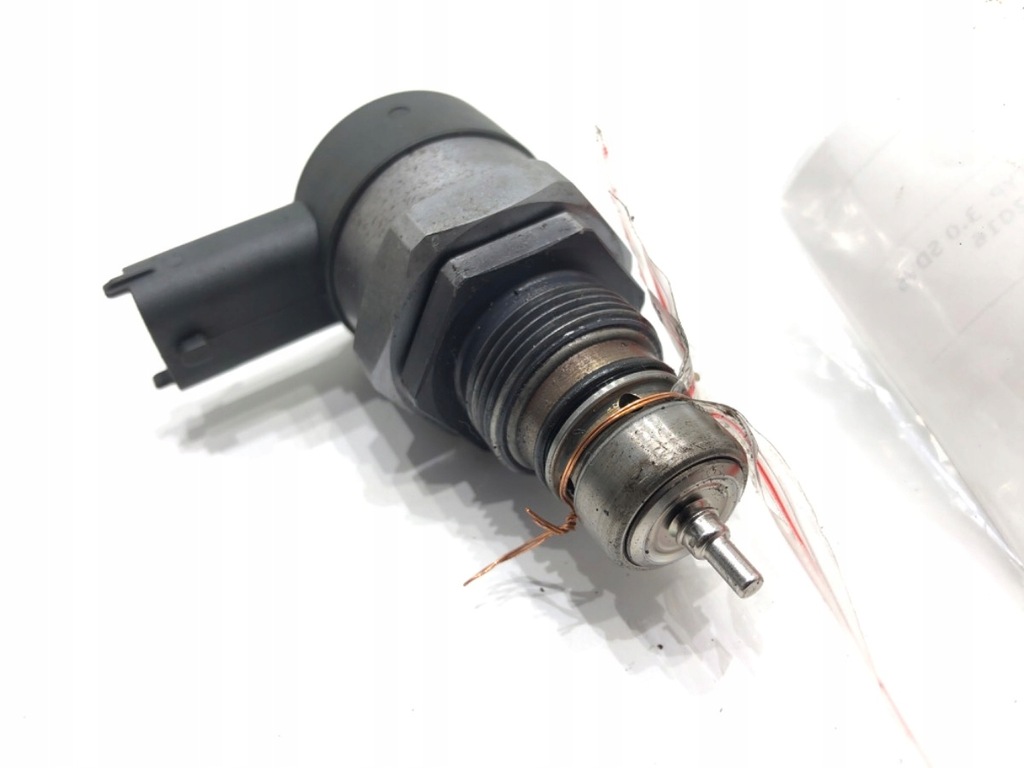 SENSOR PRESIUNE CARBURANT JAGUAR XJ 0281006017 3.0 275KM Product image