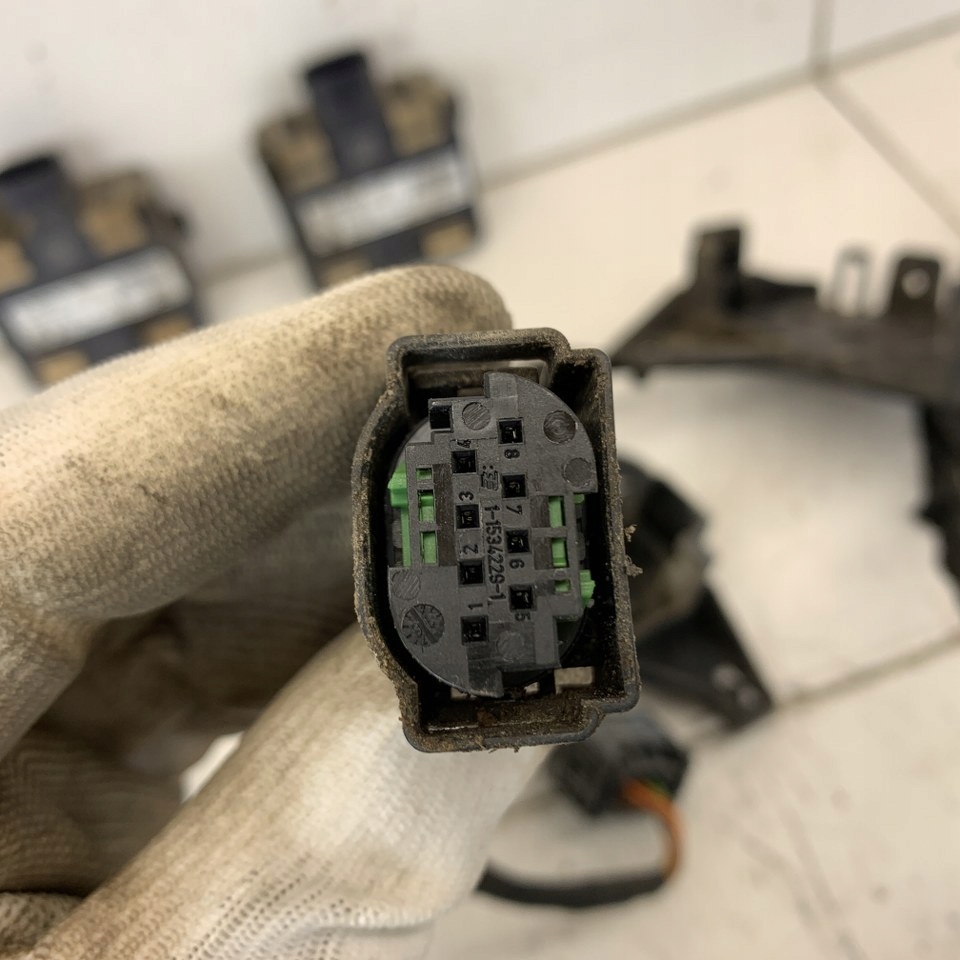 Radar spate dreapta stanga setat asistent de schimbare a benzii VW PASSAT B8 3G 16 ani Product image