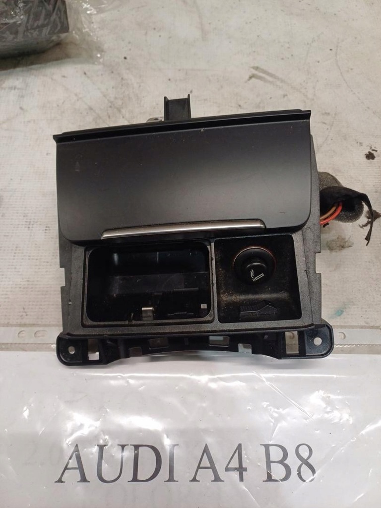 AUDI A4 B8 SCHRAY 8K0857951 Product image