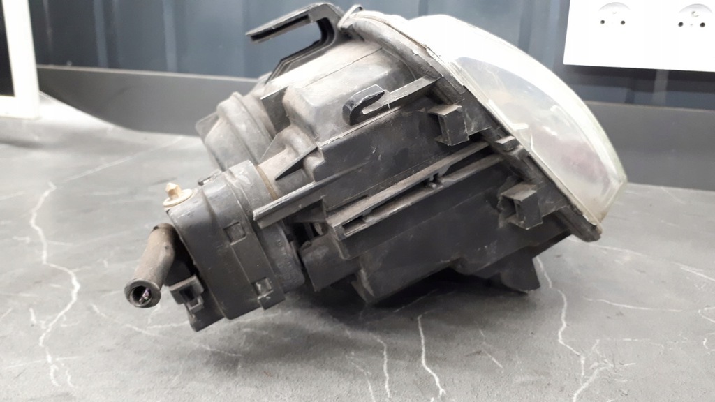 Far fata dreapta Renault Megane Product image