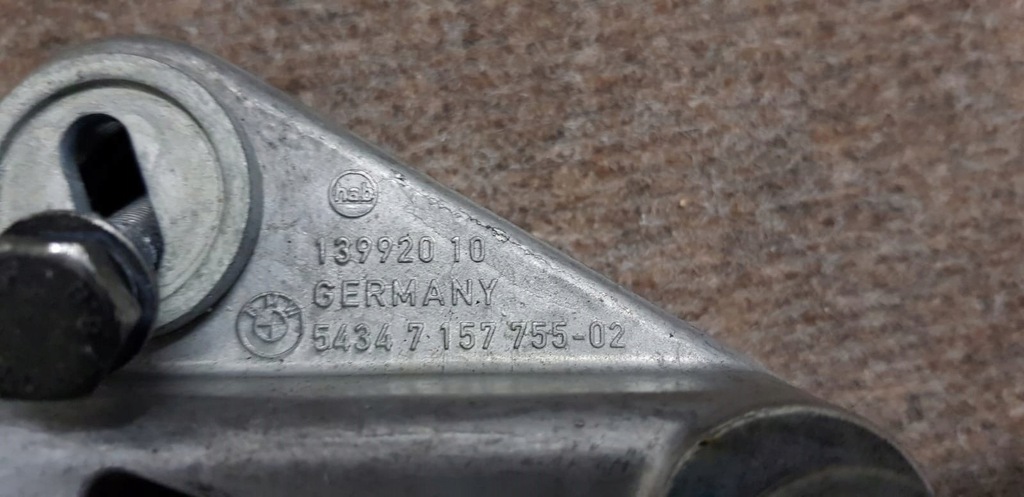 SUPORT RULMENT ACOPERIȘ BMW E93 stânga dreapta   ȘURUBURI Product image