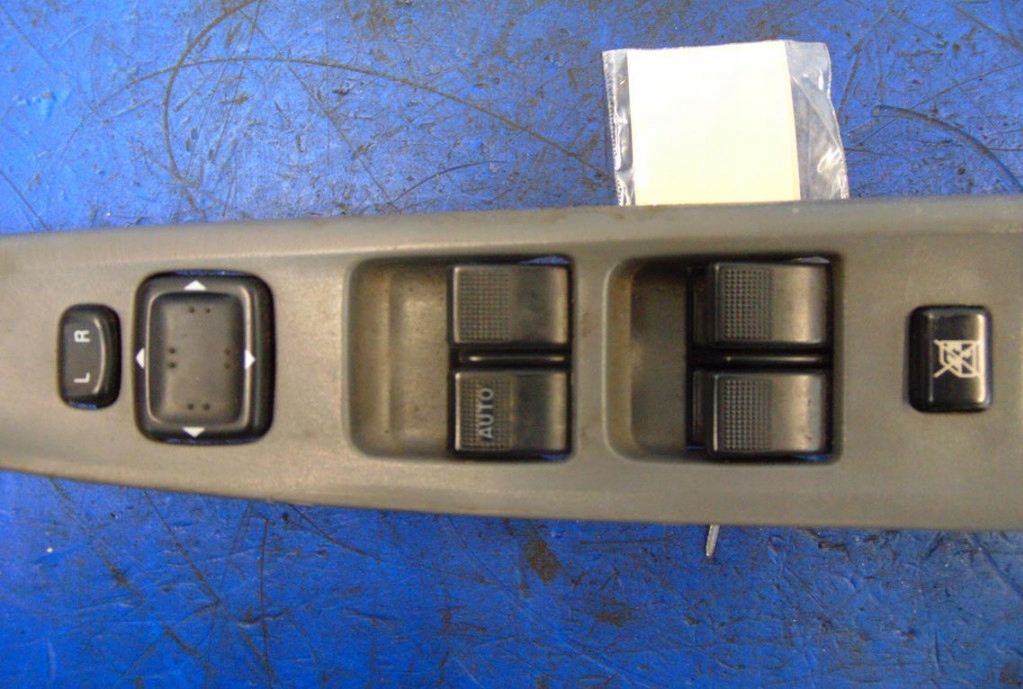 Mazda 6 1,8 16V Combs pe benzină 5D Comutator de sticlă 5D Product image