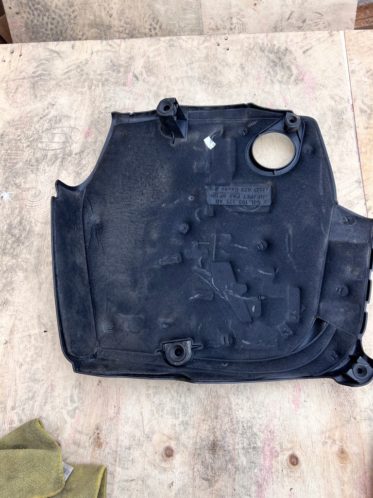 Audi A6 C7 CAPAC MOTOR OE 03L103925AB Product image