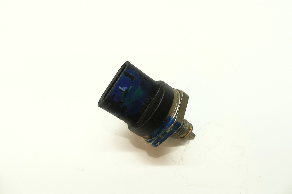 SL R231 5.5 V8 M157 63AMG SENSOR PRESIUNE CARBURANT Product image