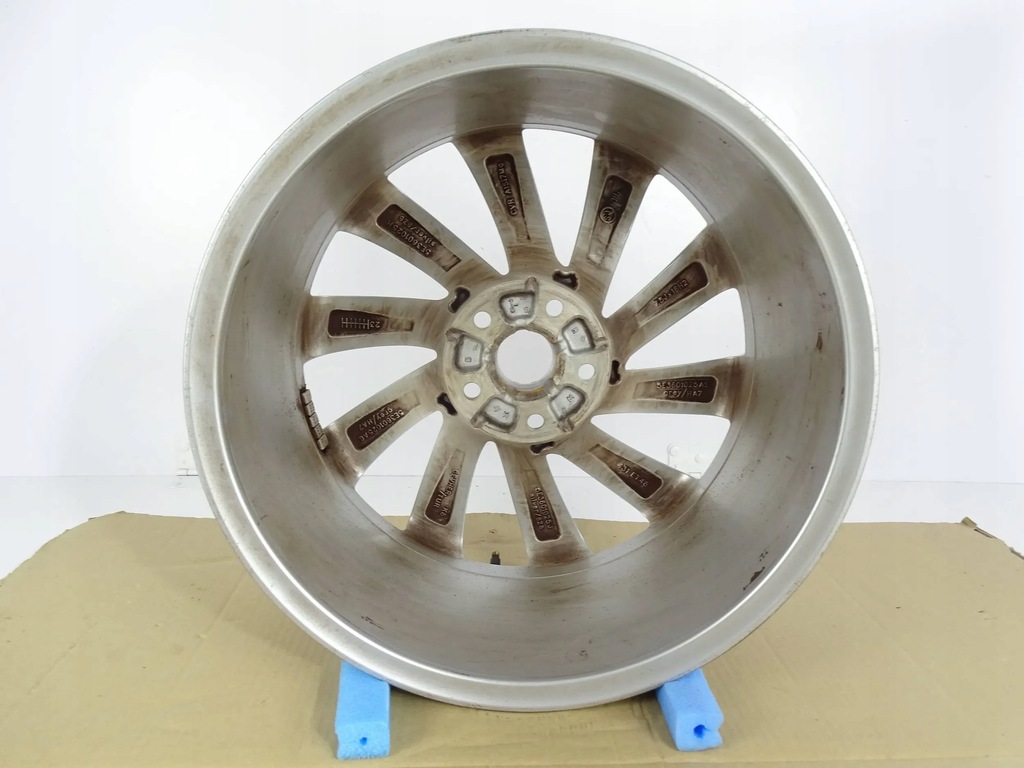 JANTE SKODA VW 7.5J x 18 H2 ET 48 OE 5E3601025H Product image
