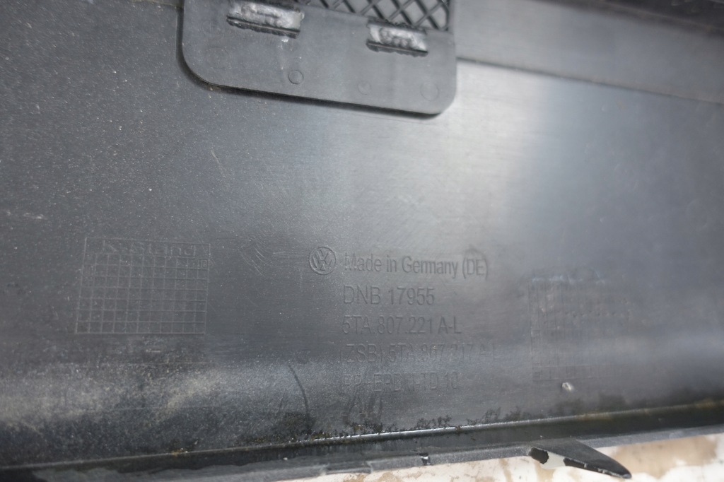 VW Touran 5TA II 2015- Front Bumper Front 5TA807221A-L Product image