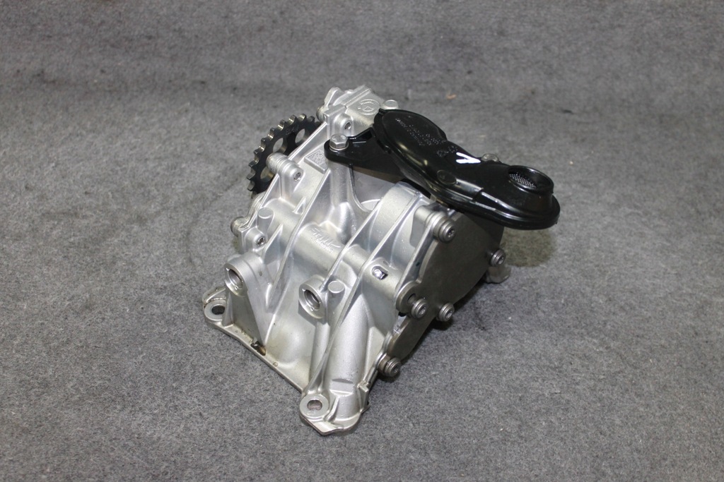 BMW MINI F56 F60 F40 F45 G30 G05 1.8D 2.0D 2.5D B47D20B B47C20B POMPA ULEI Product image