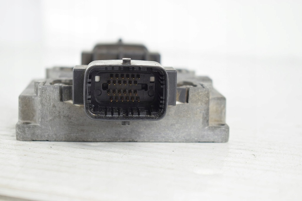 CALCULATOR CONTROLLER TRANSMISIE OPEL CORSA D 55556752 Product image