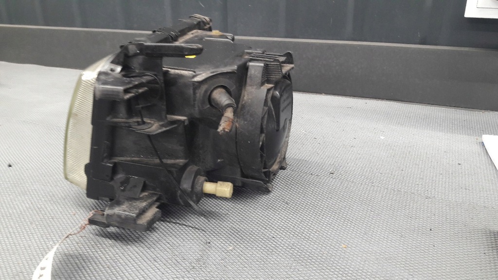 0301028101 far stanga fata OPEL VECTRA A BOSCH Product image