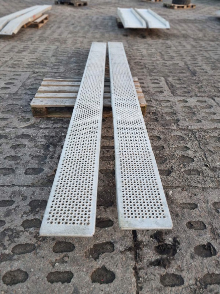 REMORCI CAI FERATE ALUMINIU - 3900x260x90 * import Danemarca Product image