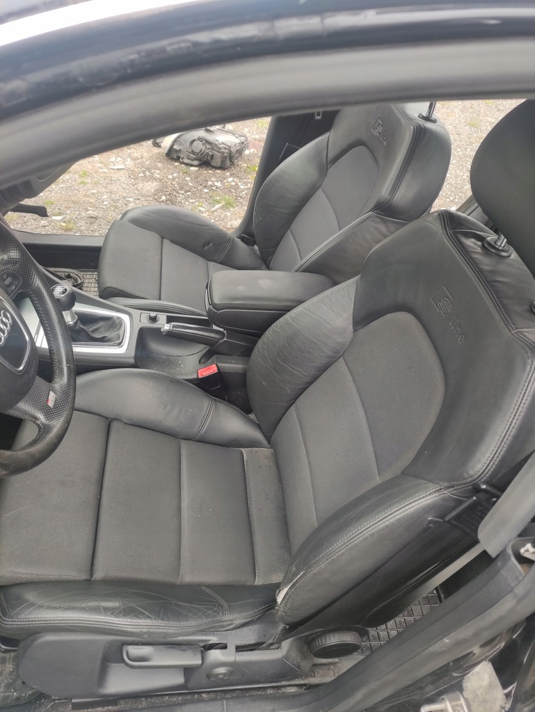 Audi A4 B7 S line sedan, scaune piele + panouri laterale, cap Product image
