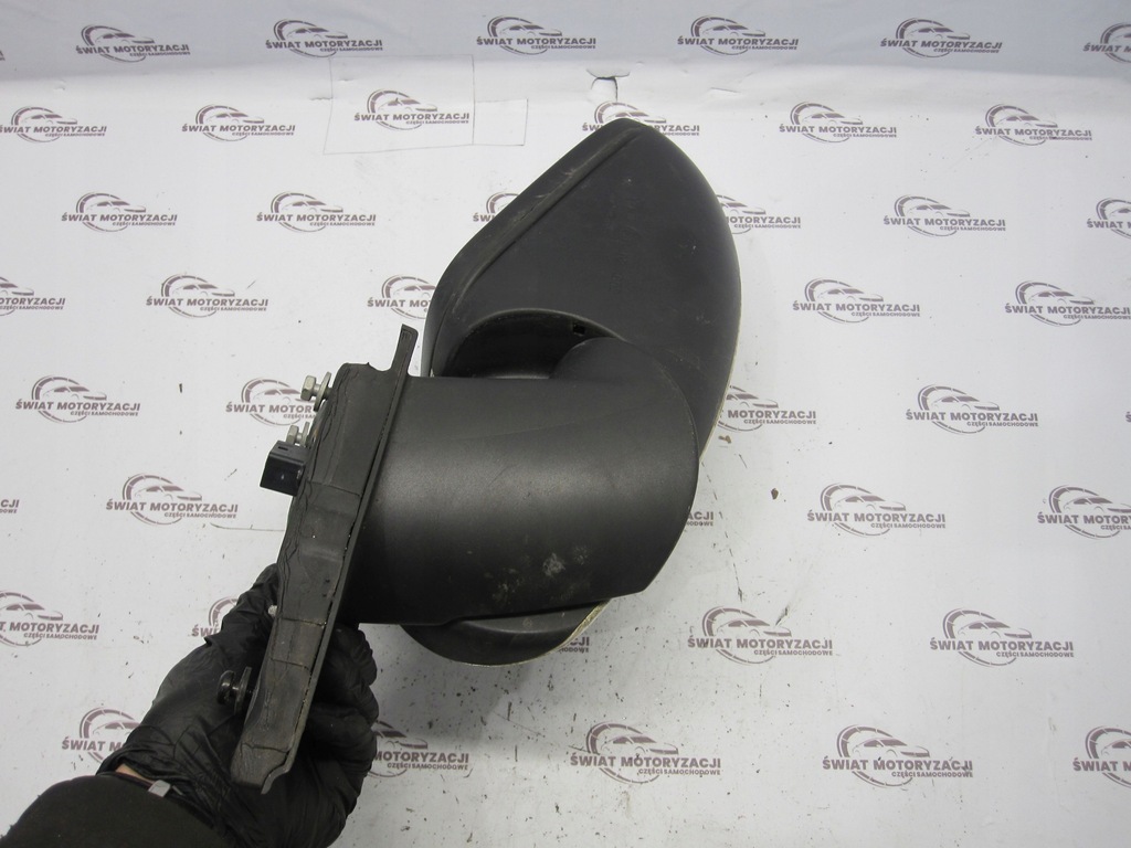 Insignia A și Lift 10r Oglindă dreaptă 13269576 22968205 5 Pin Engleză Product image