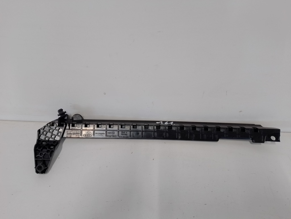 Audi Q3 II 83A Ghidaj Geam Spate STÂNGA 83A839067 Product image