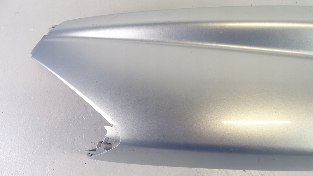 E104 Yamaha Majesty YP 400 Capac caren spate lateral stânga Product image