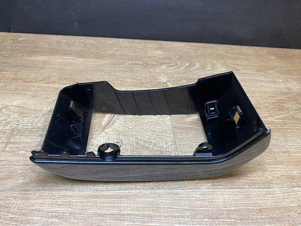 CARCASA DEFLECTOR DREAPTA LAND ROVER DISCOVERY V L462 HY32014K80 Product image