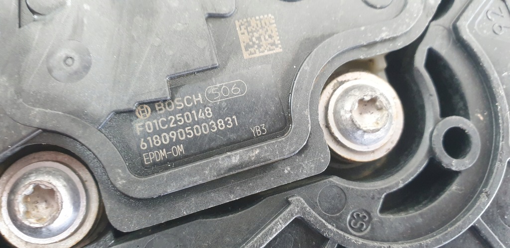POMPA REZERVOR ADBLUE VW T5 T6 MULTIVAN 7E0131877G 0444040011 5Q0131969C Product image