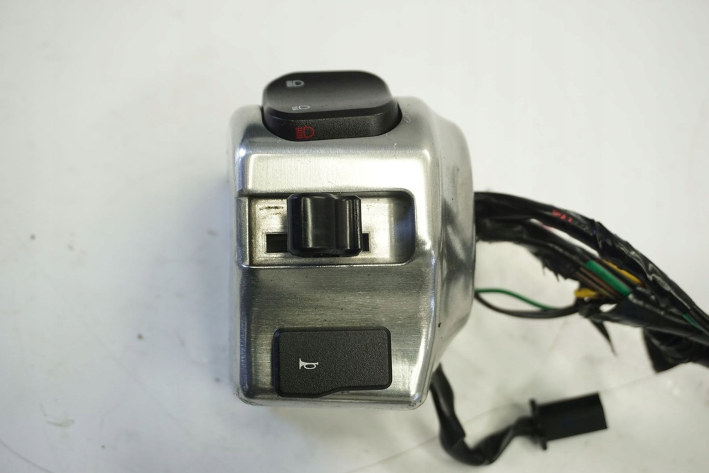 COMUTATOR STÂNGA YAMAHA XV 1900 A MIDNIGHT STAR 06-13 Product image