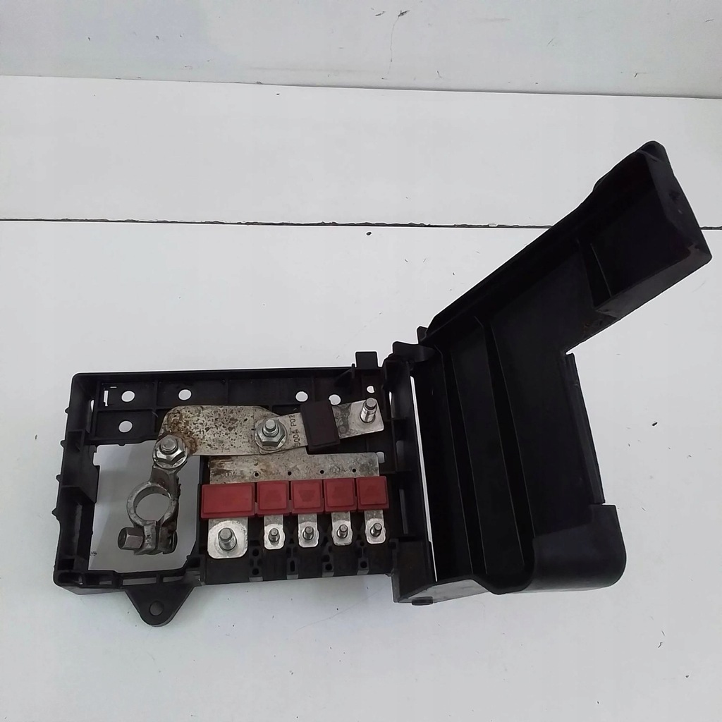 Opel Astra J 2013 Klemy 13302307 Product image