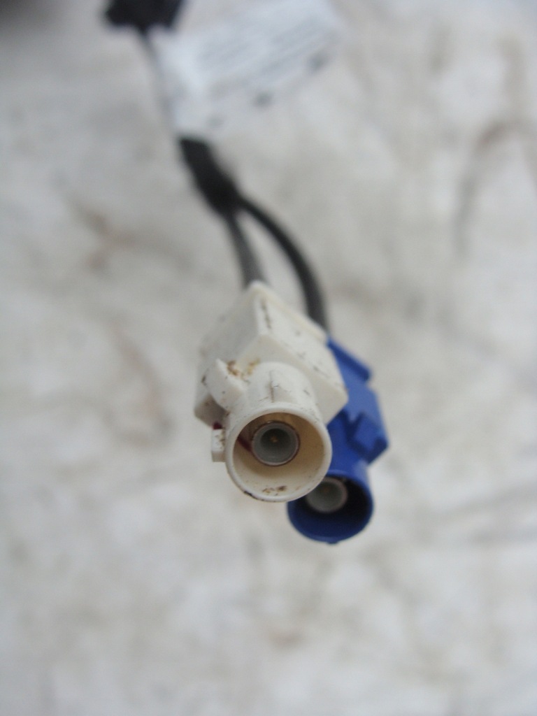 CABLA ANTENA CITROEN C3 III 9813715080 Product image