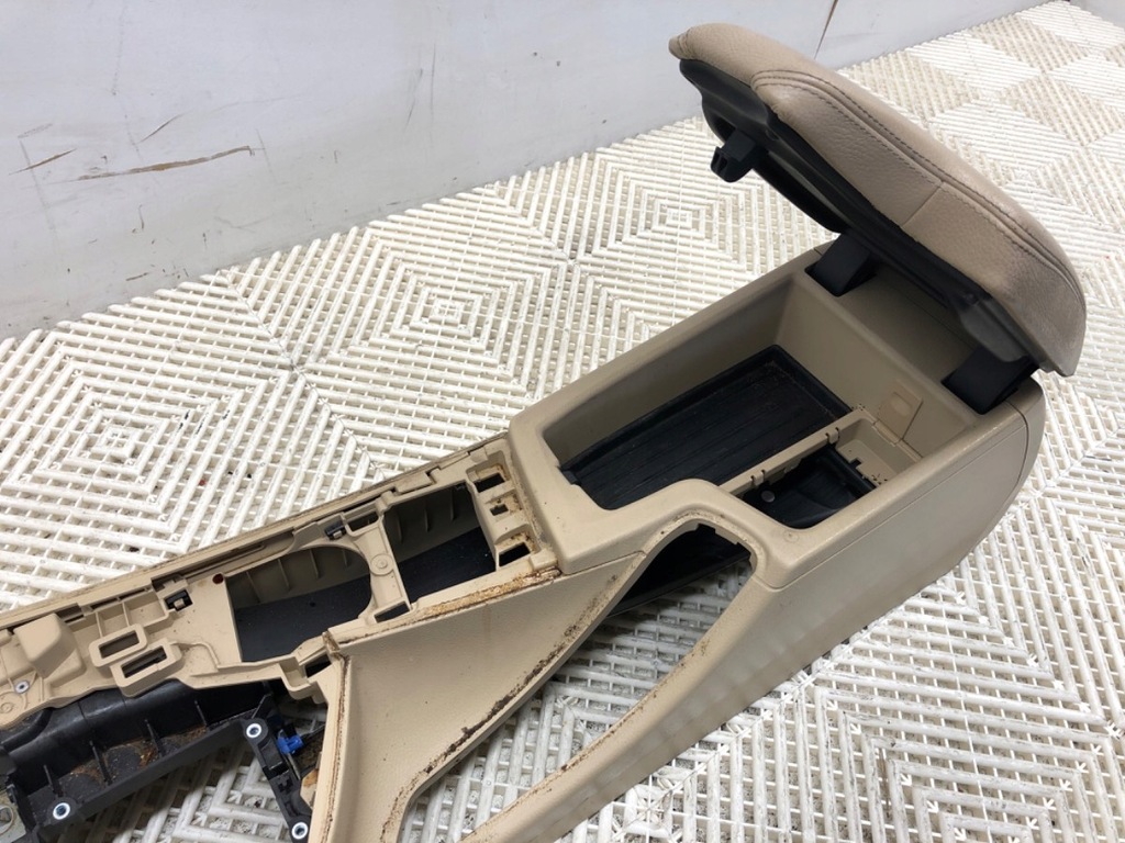 Tunel central BMW F30 Sedan/Limuzină 11-18 6750121 Consola Product image