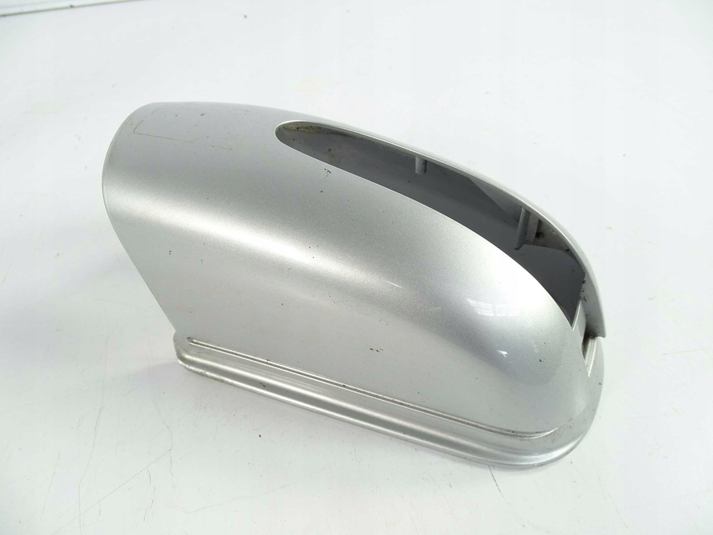 Mercedes Clasa C W203 CARCASA OGLINZĂ STÂNGA 744 Product image
