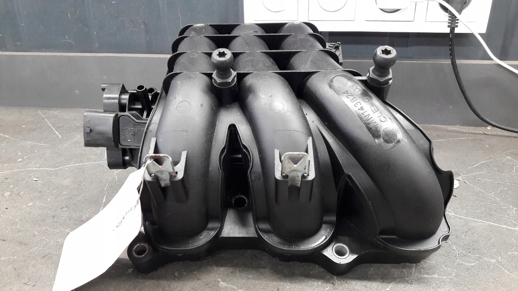 mn143824 galerie de admisie mitsubishi colt VI 1.1 B 12V Product image