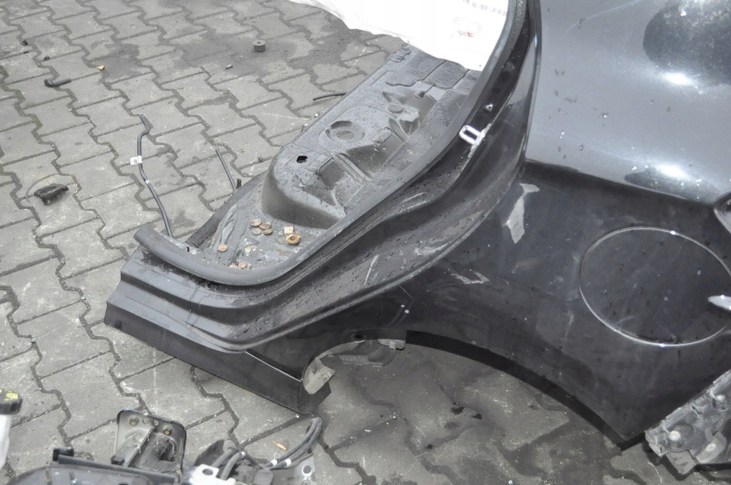 FORD FIESTA MK8 INTREGUL SPATE APOZ CAREEA SPATE STÂNGA DREAPTA CITIȚI DESCRIEREA Product image