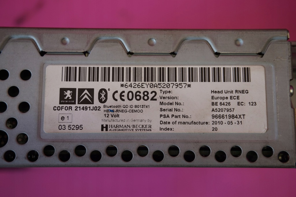 RADIO NAVIGATION PEUGEOT 5008 96661984XT RNEG Product image