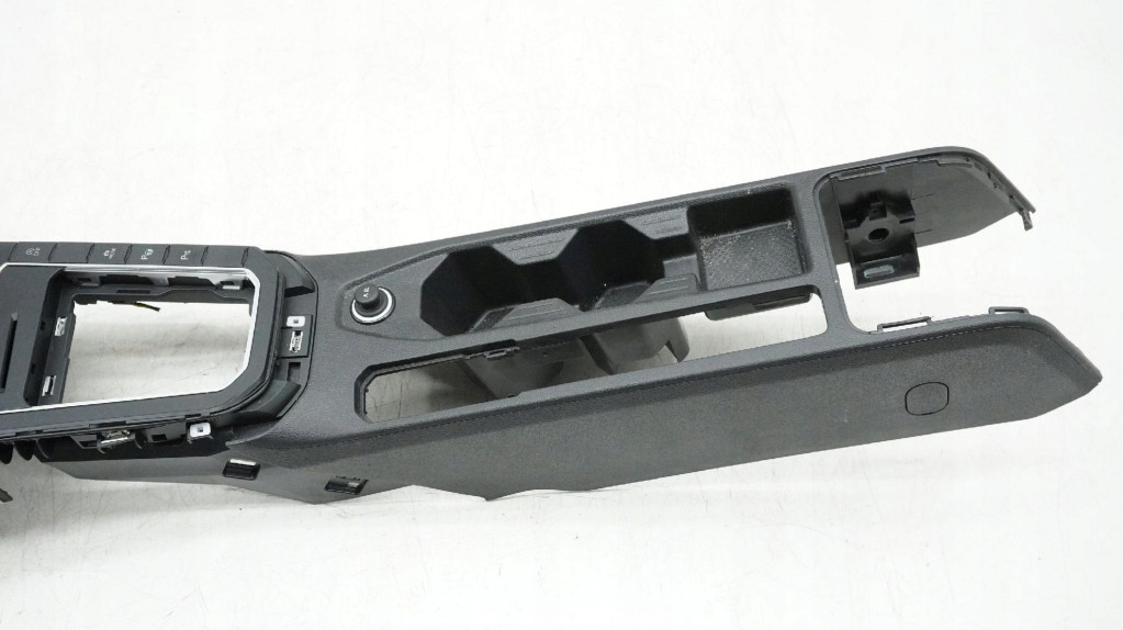 VW Taigo Tunel Central Product image