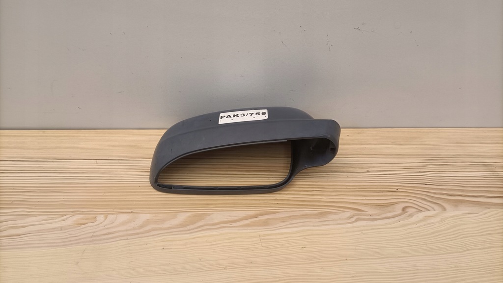 CARCASA OGLINZA DREAPTA VW PASSAT B5 GOLF 4 IV BORA 3B0857538B PAK3/759 Product image