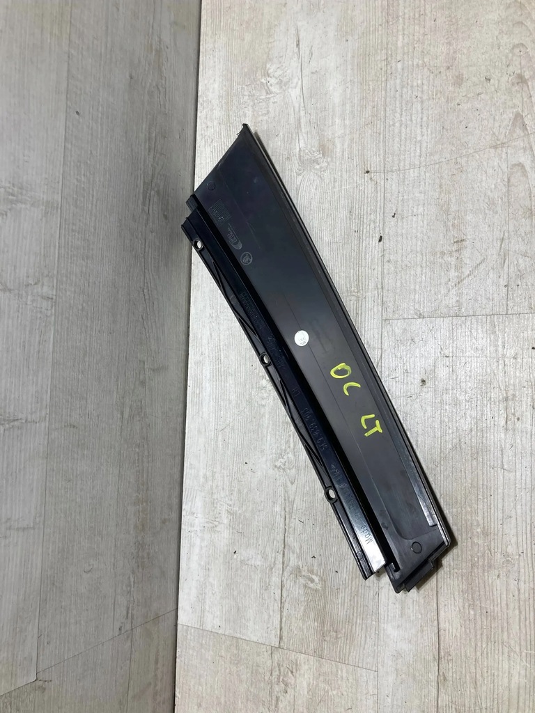 Bandă de ușă Skoda Octavia Mk3 (5E) III, spate stânga a break-ului Product image