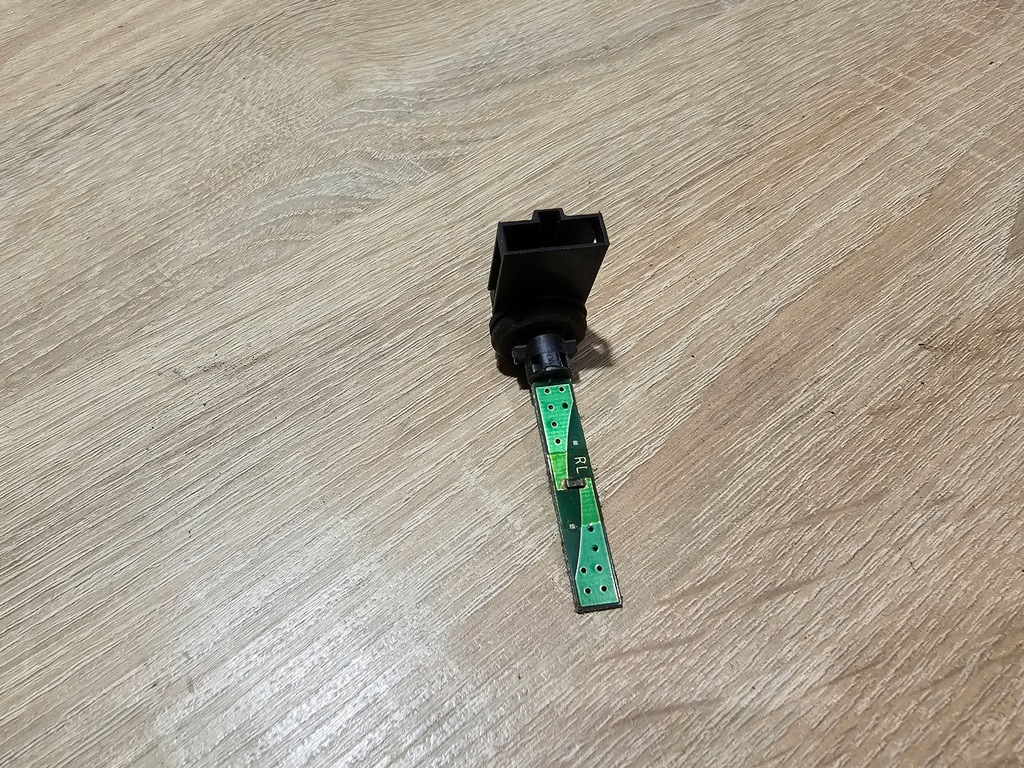 AUDI VW SEAT SKODA SENSOR TEMPERATURA AERULUI INTERIOR 4B0820539 Product image