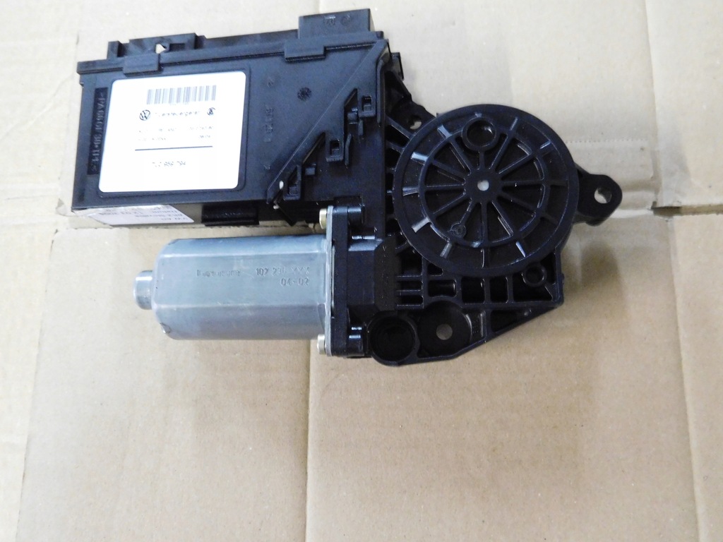 VW Touareg 2004, motor lunetă dreapta 7L0959794 Product image