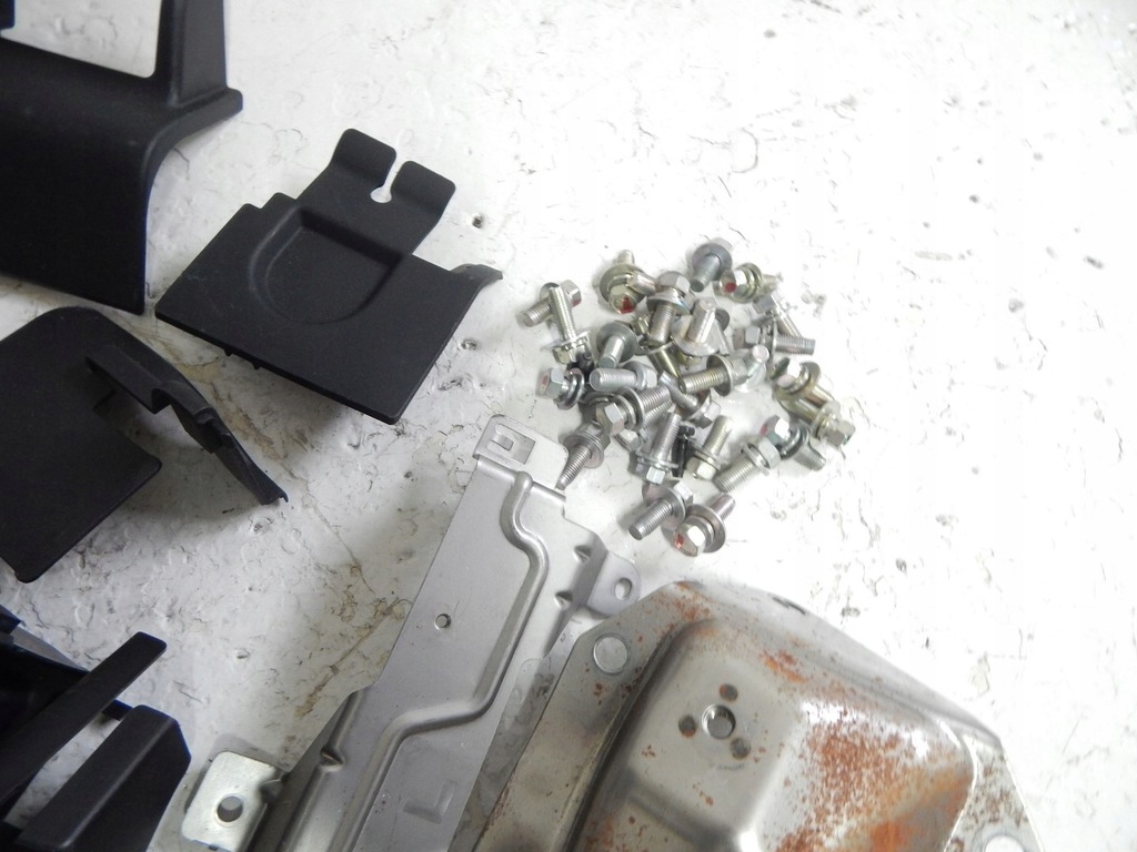 FIXARE SCAUNE SPATE TOYOTA RAV4 HYBRID 15-18 Product image