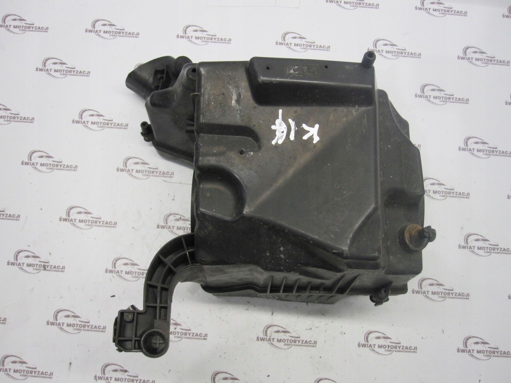 Ford Focus MK3 III 12R Carcasă cu filtru de aer AV61-9600-BF Product image