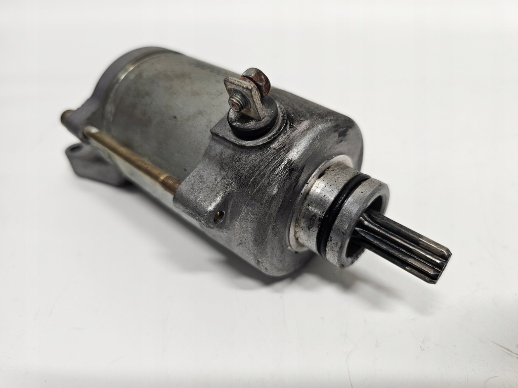 Pornitor motor Yamaha YZF-R1 YZF R1 RN04 00-01 Product image