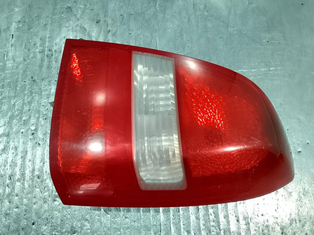 Lampa spate Nissan Primera P12 (03-07) Sedan Product image
