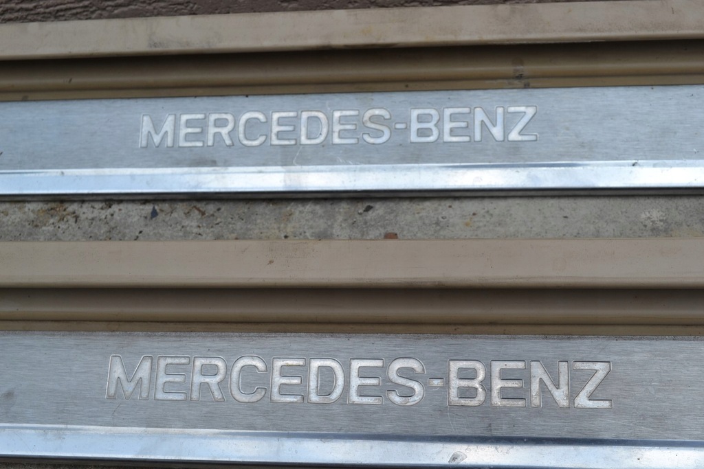 Mercedes R129 SL Huse prag.benzi Product image