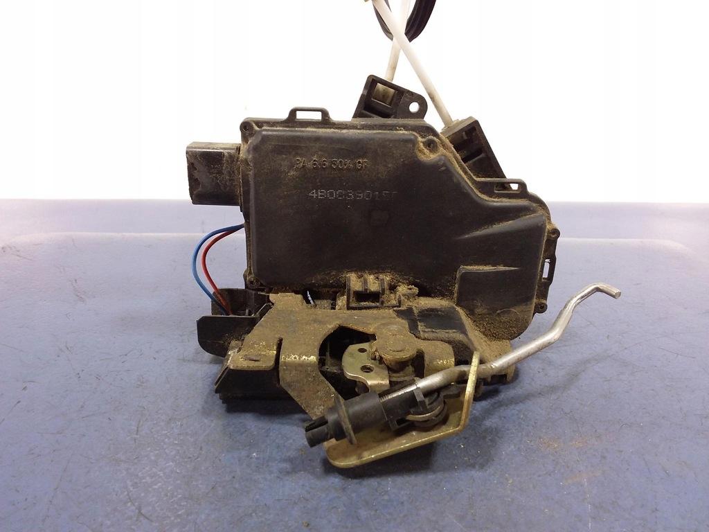 AUDI A6 C5 BLOCAREA UȘII STÂNGA SPATE 7 PINI 4B0839015F Product image