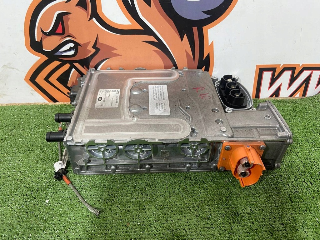 INVERTOR SPATE JAGUAR I-PACE X590 M9D3-14G138-AF Product image