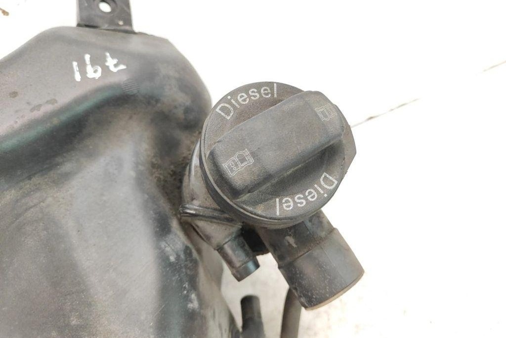 Rezervor de combustibil Audi A8 D2 (4D2, 4D8) 4D0201301 3.3L Diesel 2002 Product image