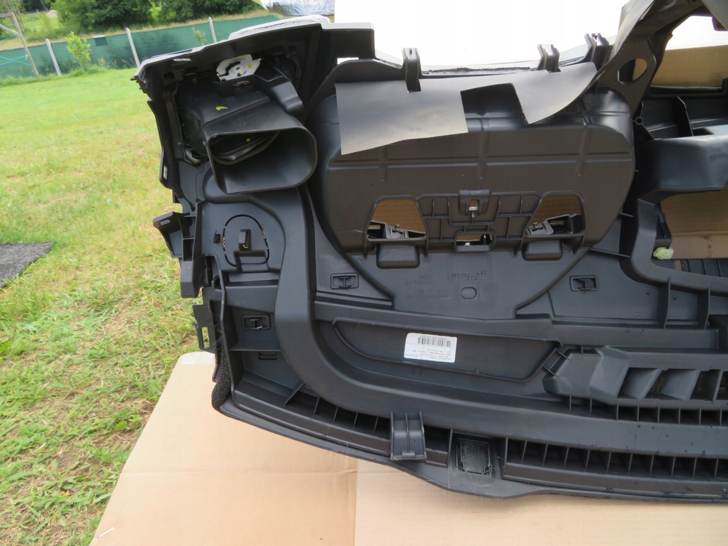 CONSOLA PERNE SCAUNE RENAULT FLUENCE Z.E. 985250008R Product image
