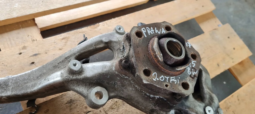 A5 8W articulație DREAPTA FAȚĂ DREAPTA 8W0407254F A4 B9 8W Product image