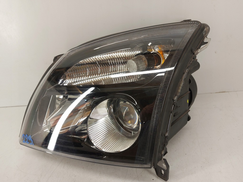 Far Opel Vectra C Signum GTS Xenon 02-05, lampa fata stanga Product image