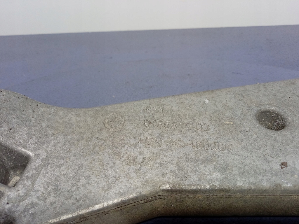 BMW 4 G22 G23 G20 SUPPORT CUTIE XDRIVE PAW VTG 9485312 Product image