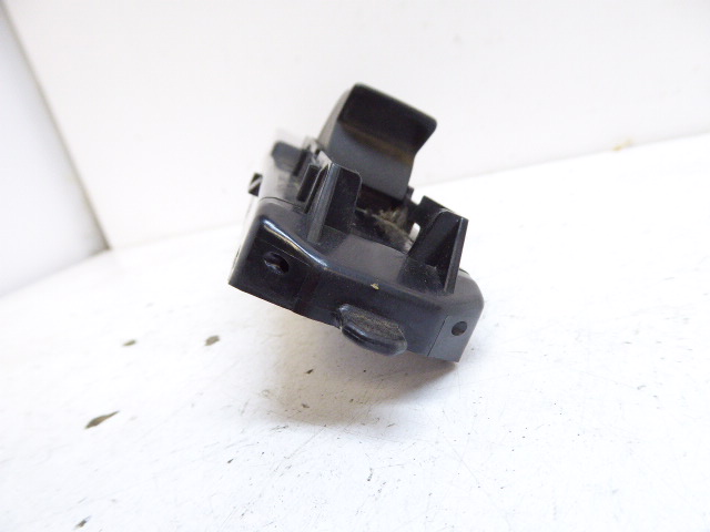 Saab 93 9-3 Lift II comutator sticlă spate stânga Product image